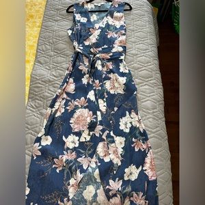 Sz 10⭐️New Ever New Melbourne Navy Floral Jacquard Faux Wrap Dress. PTP 19”